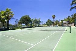 Beach Breakers Resort