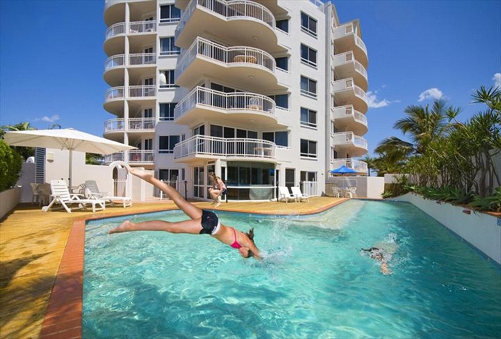 Beachside Resort Kawana Waters