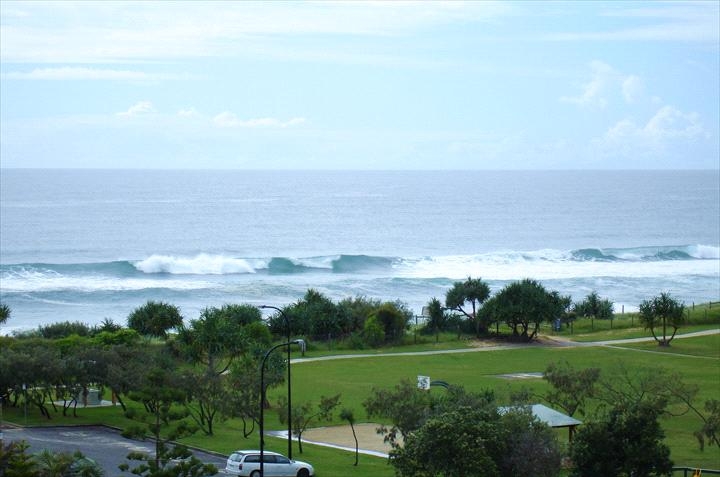 Beachside Resort Kawana Waters