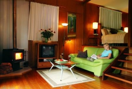 Whispering Valley Cottage Retreat